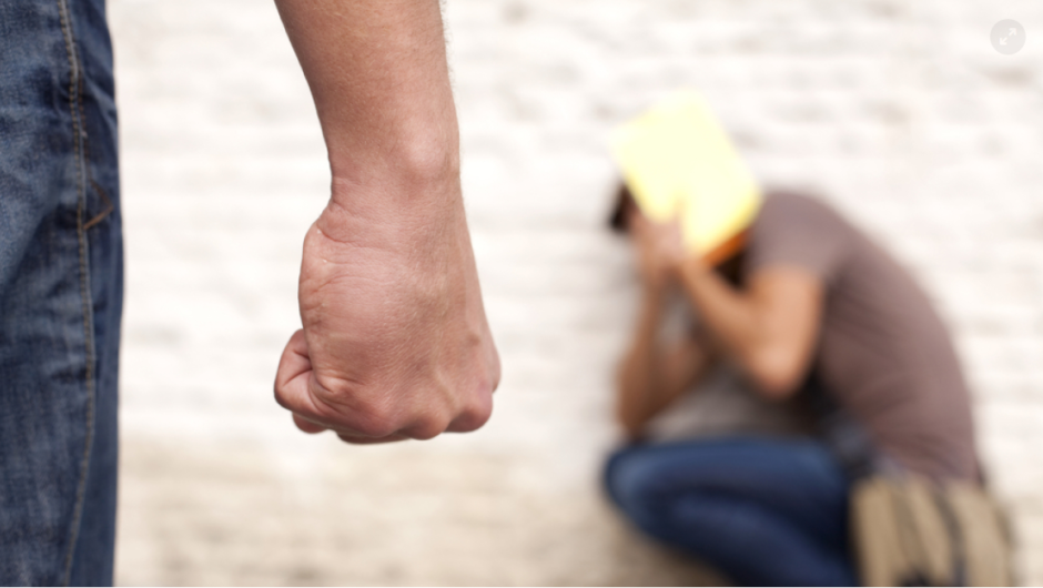 Άγρια περιστατικά bullying στον Αλμυρό: Έγδυσε συμμαθητή του και τον έδειρε