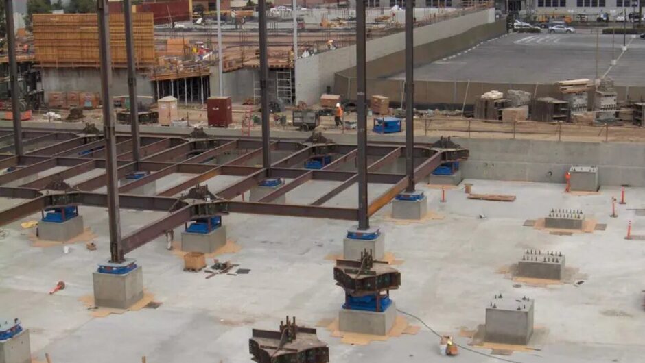 Κτίρια με αμορτισέρ σε Ιαπωνία και ΗΠΑ δείχνουν τον δρόμο για την αντισεισμική προστασία