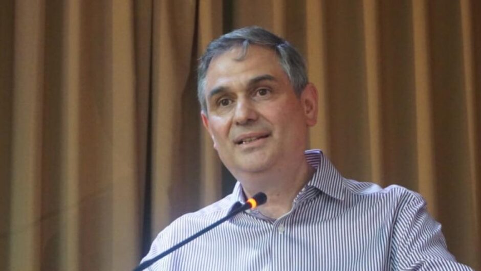 Μπορεί το ΠΑΣΟΚ-ΚΙΝΑΛ να συνεργαστεί με τον ΣΥΡΙΖΑ;