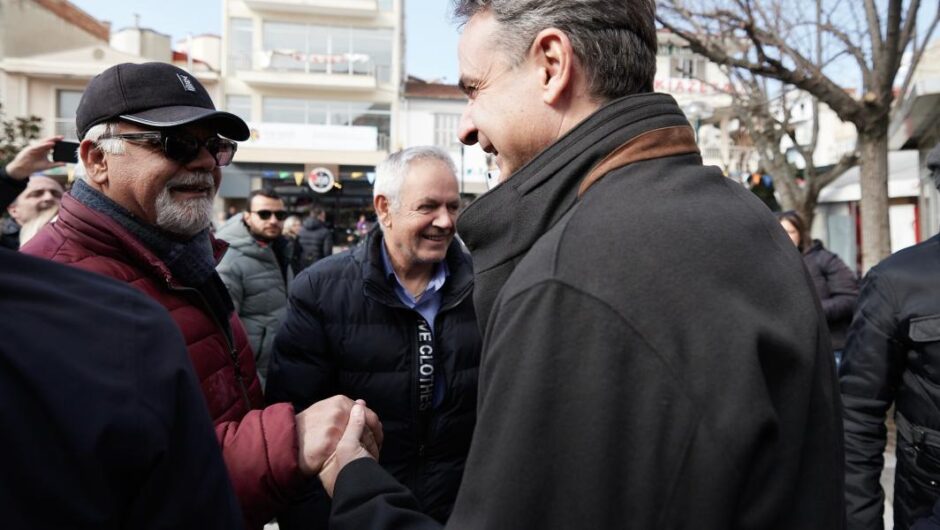 Κυριάκος Μητσοτάκης / Σε απόλυτη σύγχυση – Τώρα θέλει να μειώσει και τις συντάξεις