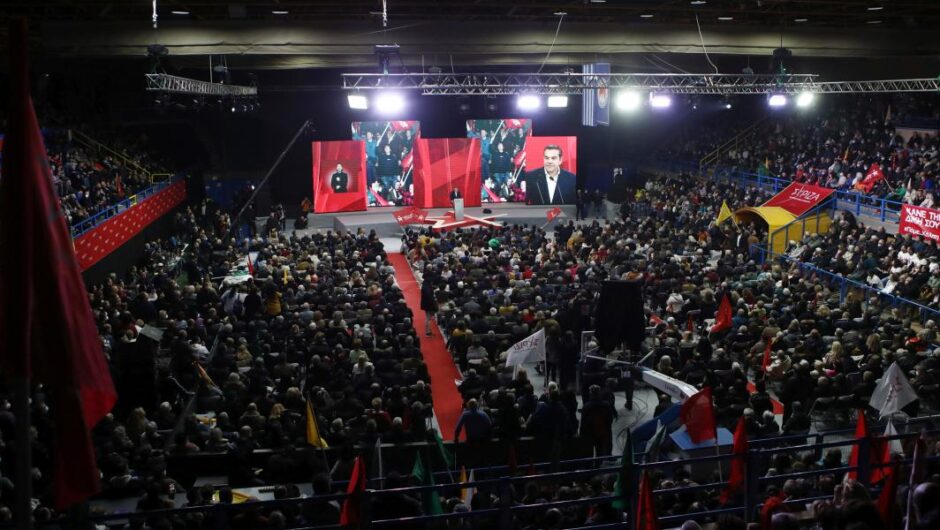 Περιστέρι / Το αδιαχώρητο στην ομιλία Τσίπρα – Εκατοντάδες έμειναν εκτός