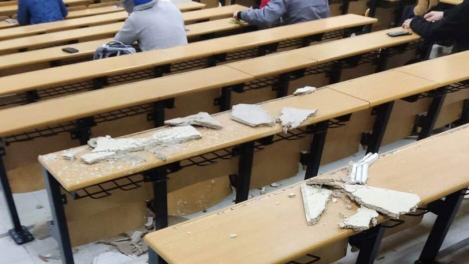 Πανεπιστήμιο Πατρών / Κατέρρευσε τμήμα οροφής – Φοιτητές έδωσαν εξετάσεις δίπλα στα συντρίμμια (photos)
