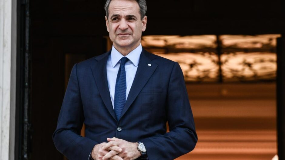 Μαξίμου / Οι δημοσκοπικές καμπάνες προκαλούν ταραχή