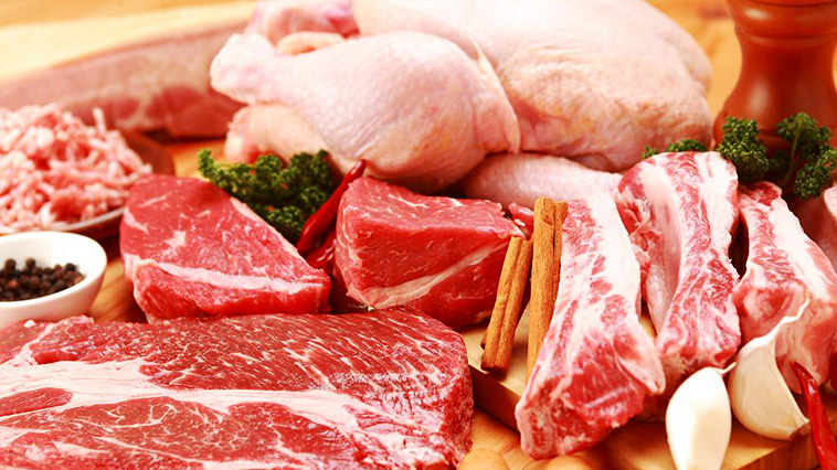 «Χρυσάφι» το κρέας – Tο περιορίζουν οι καταναλωτές