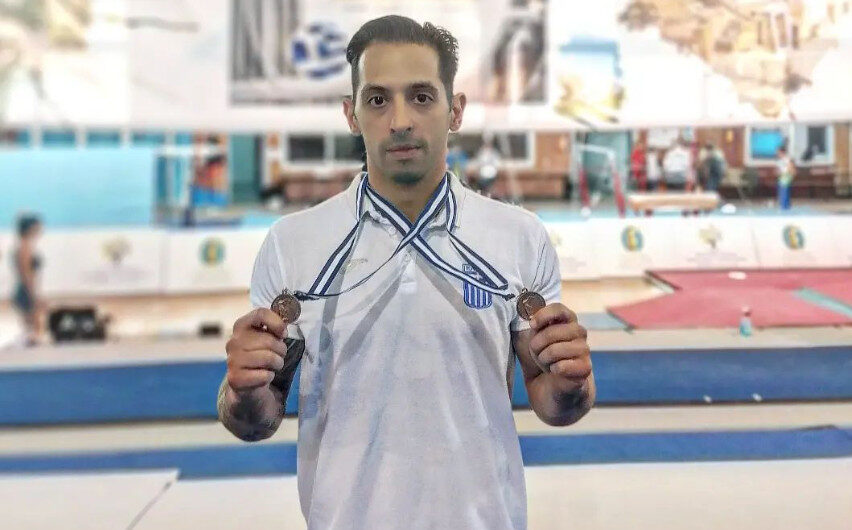 Τέμπη: Ο πρωταθλητής των κρίκων Χριστόφορος Κωνσταντινίδης έχασε τη μητέρα του στο δυστύχημα – «Αυτή η χώρα τη σκότωσε, δεν ήταν ατύχημα»