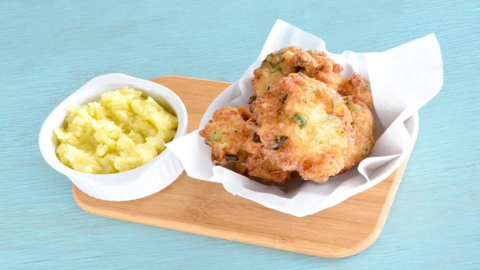 Μπακαλιάρος σκορδαλιά: Γιατί έχει συνδεθεί με την 25η Μαρτίου