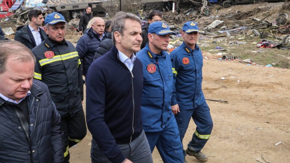 Τέμπη: «Καίνε» την κυβέρνηση οι καταθέσεις των συνδικαλιστών – «Ο Καραμανλής είχε ενημερωθεί»