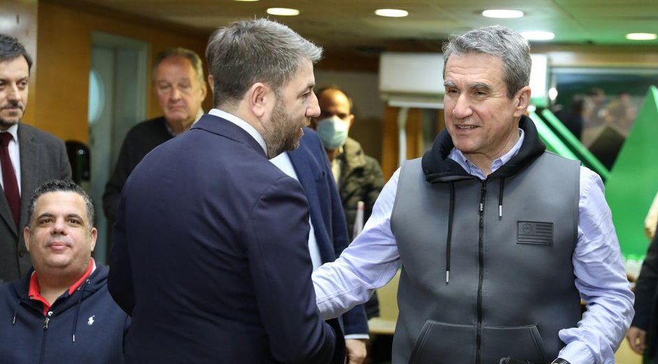 Στην κόψη του ξυραφιού