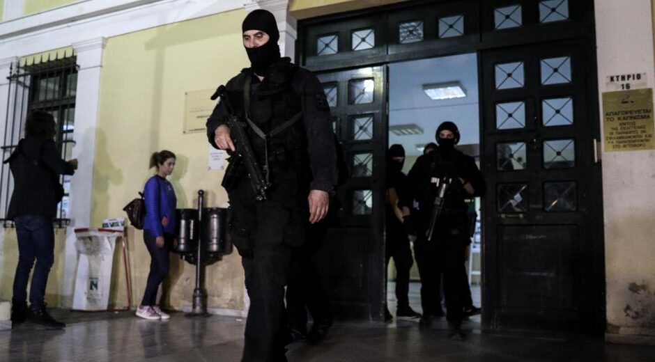 Σαρωτική καταιγίδα «έγκυρων πληροφοριών»