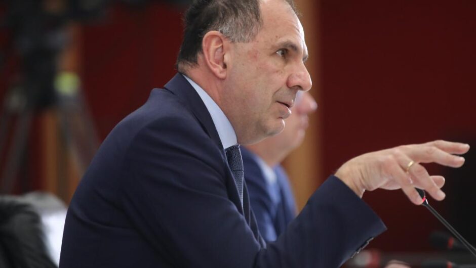Αίνος στον Γεώργιο Γεραπετρίτη