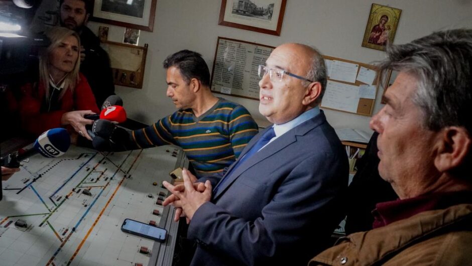 Μιχάλης Παπαδόπουλος / Έδωσε εντολή να «κόψουν» live εργαζόμενους και δημοσιογράφους (βίντεο)