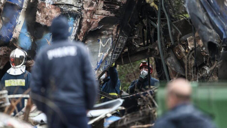 Τέμπη / Ξεσπά αδερφός θύματος – Η ηγεσία μπορεί να παρακολουθούσε τους επιβάτες και όχι τα τρένα