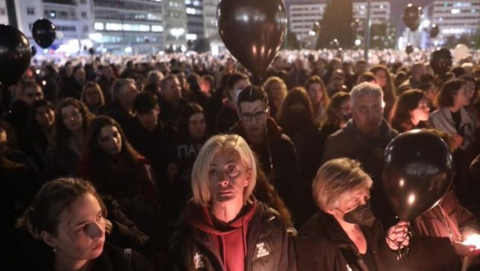 Τέμπη / Τα δάκρυα στέρεψαν κι έγιναν οργή – Ξεσηκωμός σε όλη τη χώρα