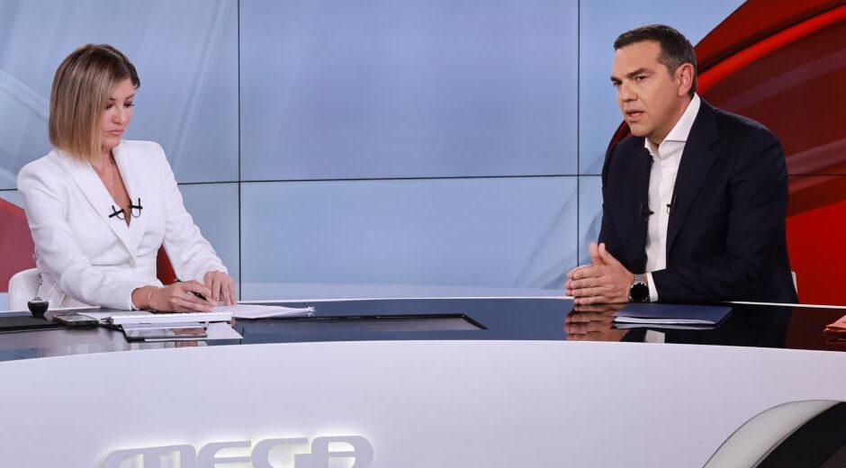 «Παράθυρο» Τσίπρα για εξεταστική για τα Τέμπη και αιχμές κατά Ντογιάκου