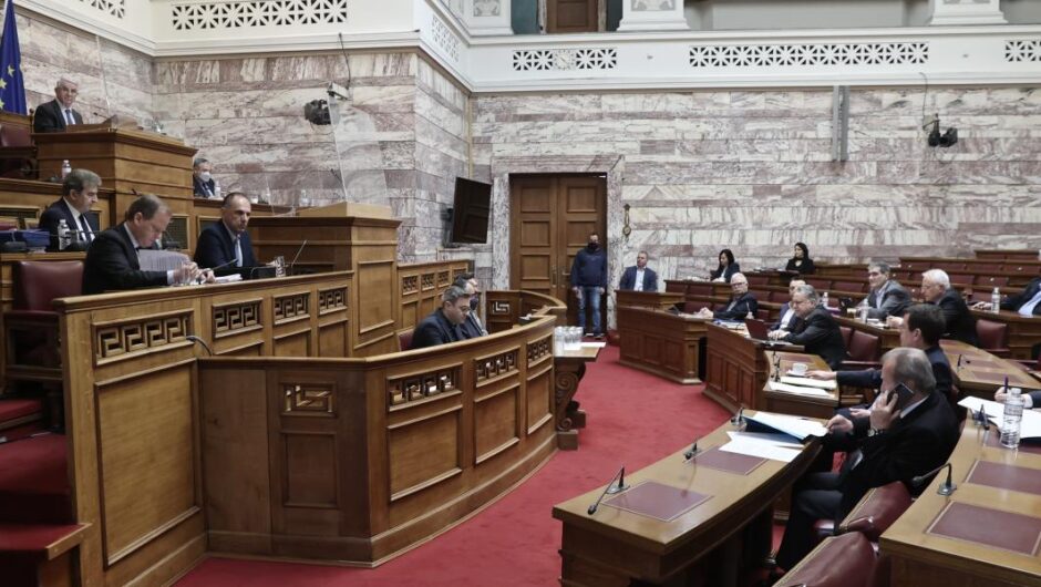 Βουλή / Ήθελαν να κλείσουν το μικρόφωνο του Ραγκούση όταν κατήγγειλε το ρουσφέτι του σταθμάρχη