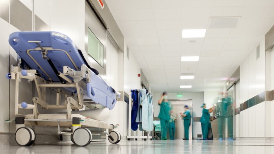 Υπερχρεωμένα τα Δημόσια Νοσοκομεία – Ανησυχούν οι προμηθευτές, τι θα κάνει το Υπουργείο Υγείας