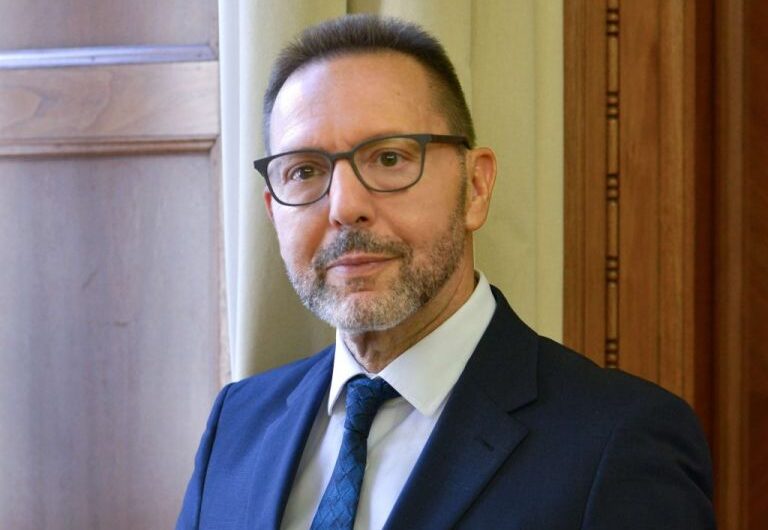 Στουρνάρας: Πρωταθλήτρια Ευρώπης στη φοροδιαφυγή η Ελλάδα