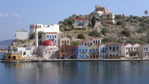 Ατύχημα στο Καστελόριζο: Πατέρας αναγκάστηκε να μεταφέρει τον γιο του στην Τουρκία για ιατρική βοήθεια