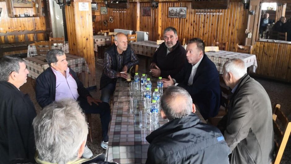 Η κυβέρνηση αντί να στηρίξει τους αγρότες, σπέρνει… φωτοβολταϊκά στον εύφορο κάμπο