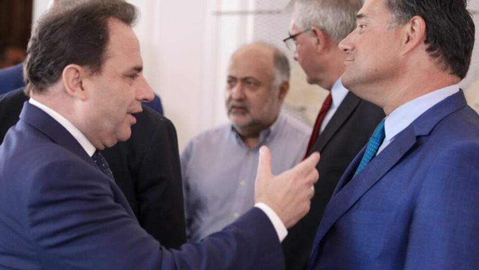 Αμνοερίφια / Αγωγές για καρτέλ και εναρμονισμένες τιμές κατά Άδωνι και του «άφαντου» Γεωργαντά