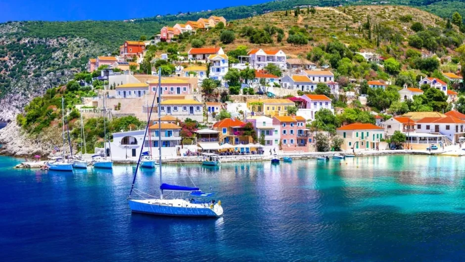 Travel+Leisure: Τα 15 μέρη που πρέπει να επισκεφτεί κανείς στην Ελλάδα