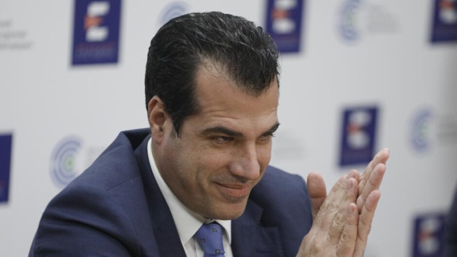 Θάνος Πλεύρης / Σε ιδιώτες όλα τα δημόσια νοσοκομεία