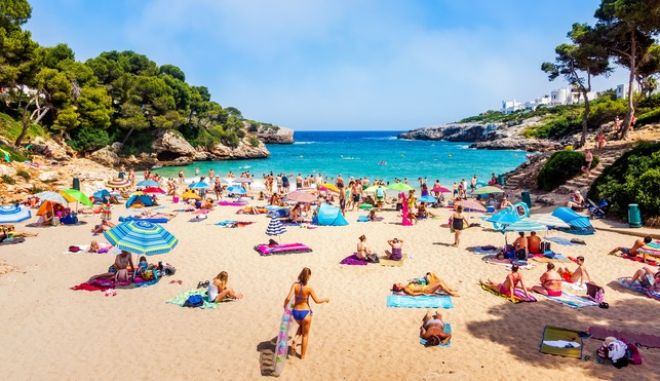 Η ξηρασία “χτυπάει” τον τουρισμό – Τι γίνεται στην Ελλάδα