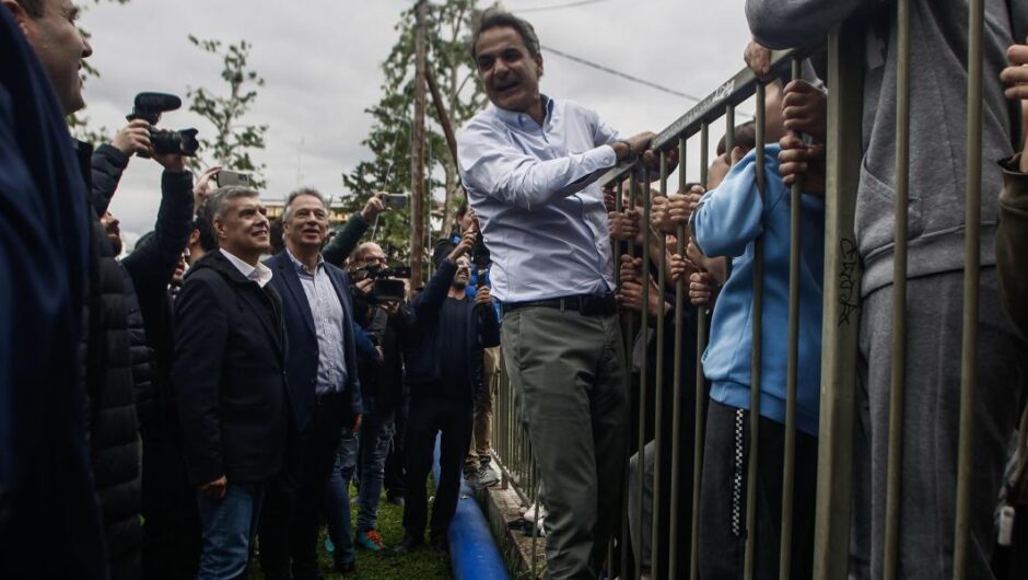 Σκάνδαλο υποκλοπών / Ανησυχία στη ΝΔ μετά την ομολογία Μητσοτάκη – Μιλούν για «αυτογκόλ»