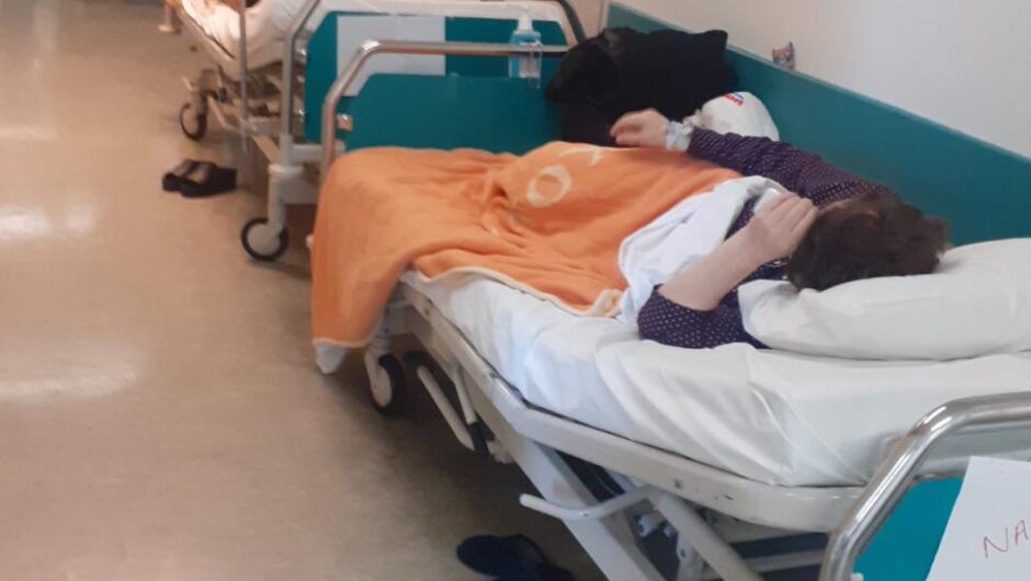 Υγεία / Δεκάδες ράντζα διαψεύδουν τον Πλεύρη