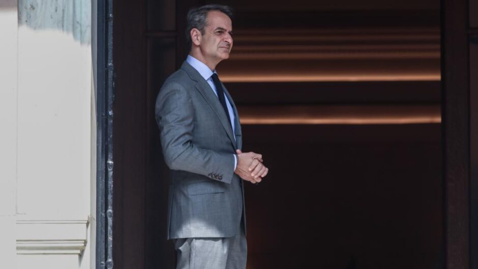 ΝΔ / Η κρυφή ατζέντα για μισθωτούς και επαγγελματίες