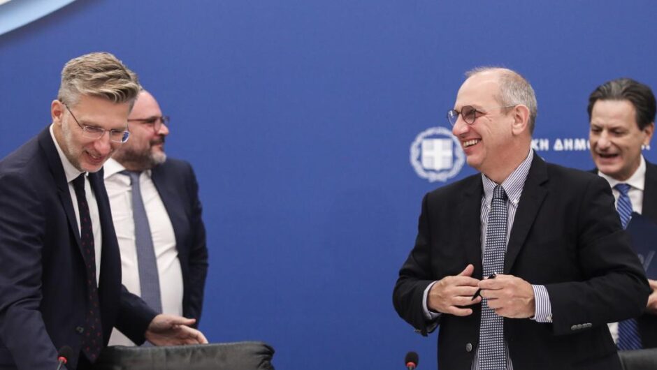 ΝΔ / Προεκλογικός χορός εκατομμυρίων -Αποκαλυπτικά έγγραφα
