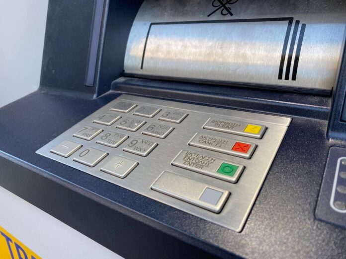 Νέα απάτη: Παριστάνουν τους εργαζόμενους του Δήμου Αλμυρού για να αποσπάσουν κωδικούς τραπεζών