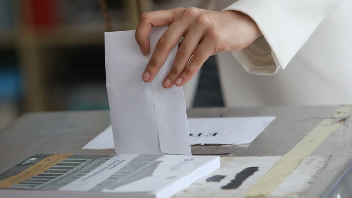 Ο ενταφιασμός της απλής αναλογικής – Μια ματιά στις εκλογές της 21 Μαΐου*