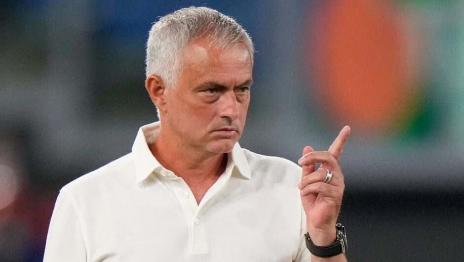 Ο Μουρίνιο κλείνει το μάτι στο Παρίσι!