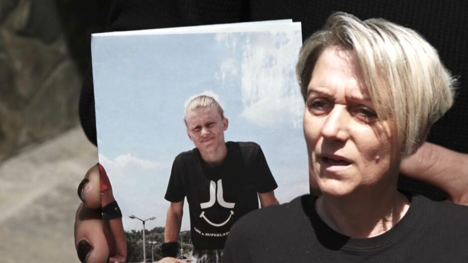 Δείτε βίντεο – Τι λένε μάνα και πατέρας του 28χρονου Λαρισαίου που πέθανε ξαφνικά: «Έπαθε μπροστά μου έμφραγμα και τέσσερις ανακοπές»