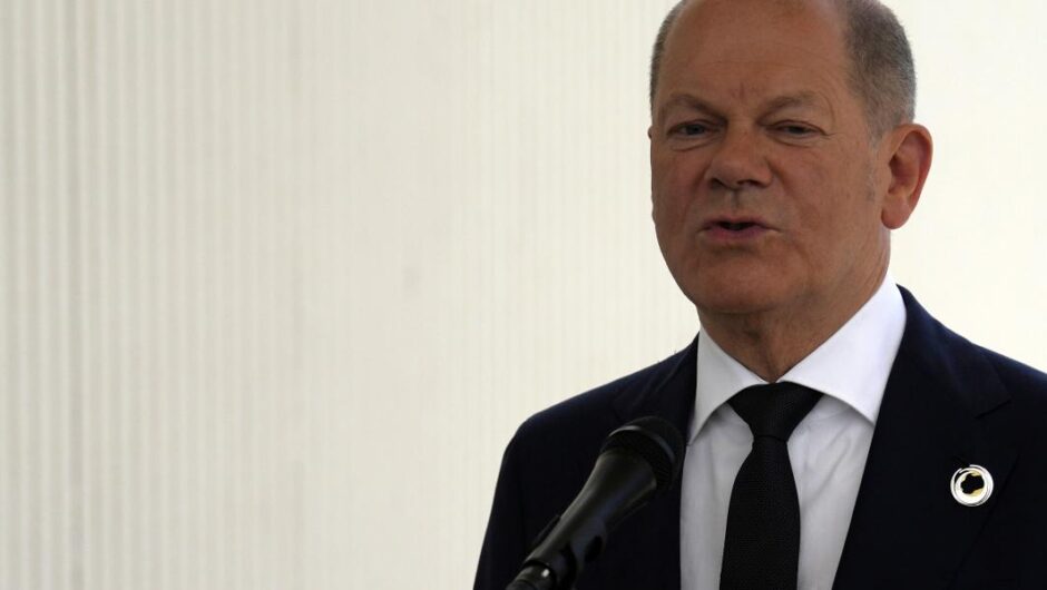 Όλαφ Σολτς / Καμπανάκι για την αύξηση του χρέους των χωρών της ΕΕ – Φόβοι για μέτρα λιτότητας