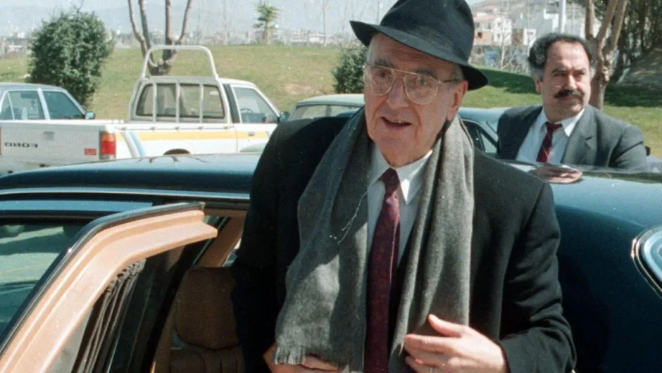 Ο Ανδρέας Παπανδρέου για 12+1 λόγους είναι πιο κοντά στον Τσίπρα παρά στον Ανδρουλάκη