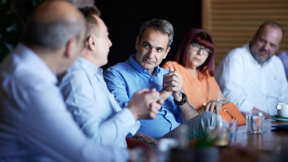 Στοιχεία – «φωτιά» της Eurostat για την ανεργία των νέων «καίνε» το προεκλογικό αφήγημα Μητσοτάκη
