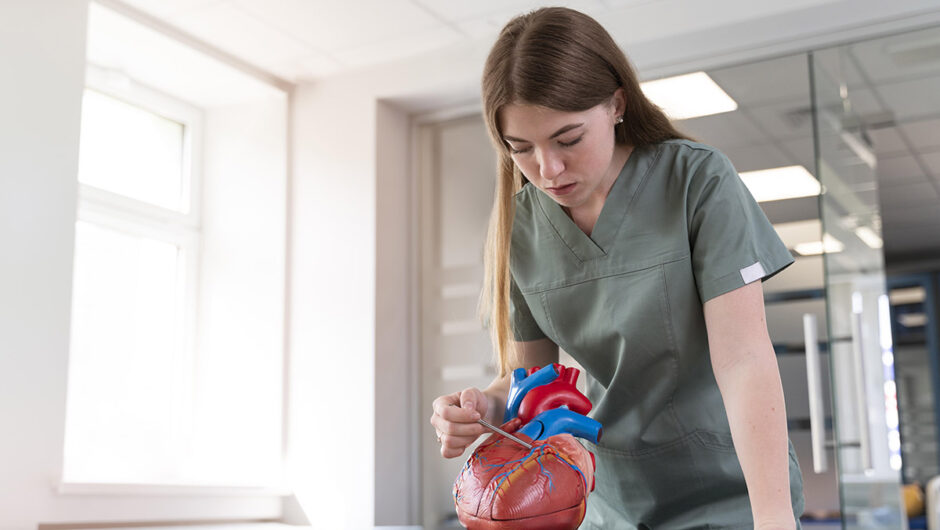 ΔΕΣ ΠΩΣ ΤΟ ΜΙΚΡΟΒΙΩΜΑ ΤΟΥ ΕΝΤΕΡΟΥ ΕΠΗΡΕΑΖΕΙ ΤΗΝ ΚΑΡΔΙΑ