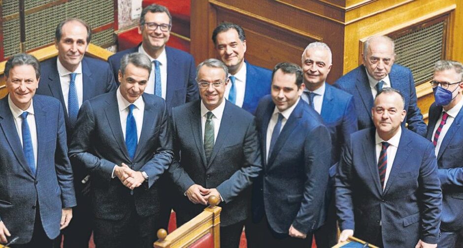 «Καμένη γη» η ελληνική οικονομία