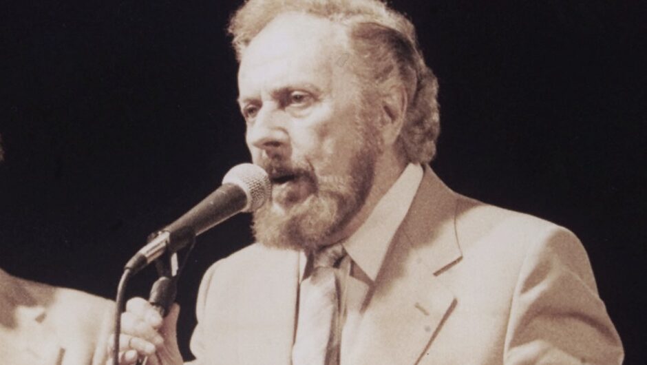 Γιάννης Ρίτσος: 6 ποιήματα του σπουδαίου Έλληνα ποιητή