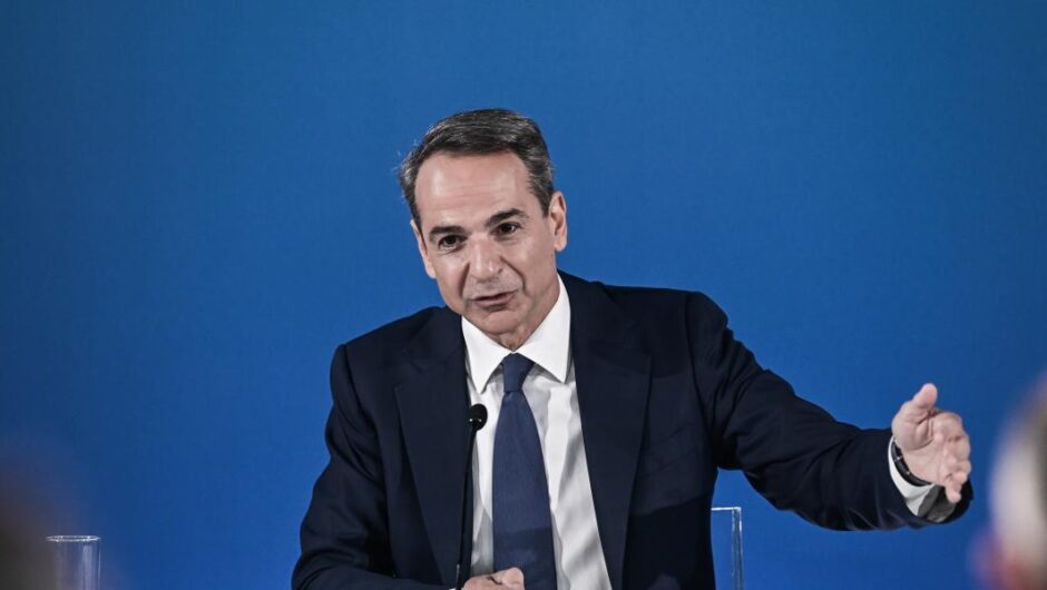 Κυριάκος Μητσοτάκης / «Κρυφτό» για τις υποκλοπές και αποκλεισμός των αντιπολιτευόμενων ΜΜΕ