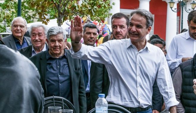 Μητσοτάκης: Οργισμένος πολίτης τού τα ‘έψαλλε” για την Παιδεία – “Μας κλέψατε τις σχολές”