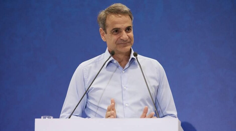 Κινδυνολογία και success story από Μητσοτάκη στον Βόλο