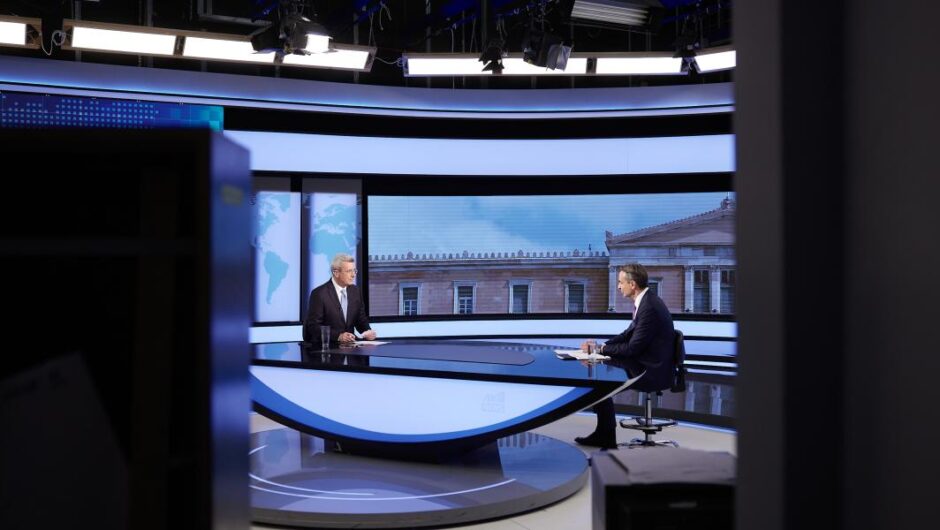 Συνέντευξη Μητσοτάκη / Ο «αόρατος» αρχισυντάκτης του Μαξίμου έδωσε γραμμή στα σάιτ
