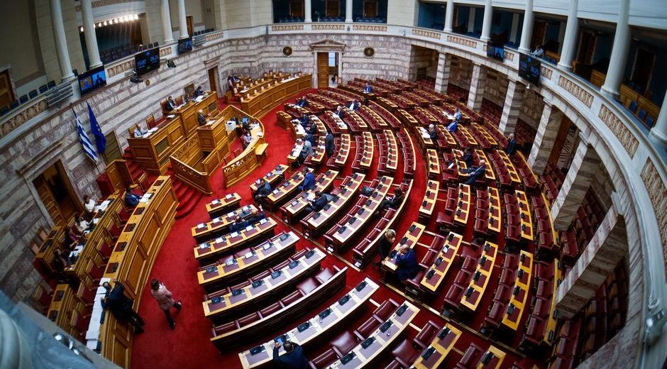 Η τελευταία στροφή πριν από τις εκλογές και τα μεγάλα ερωτήματα της κάλπης