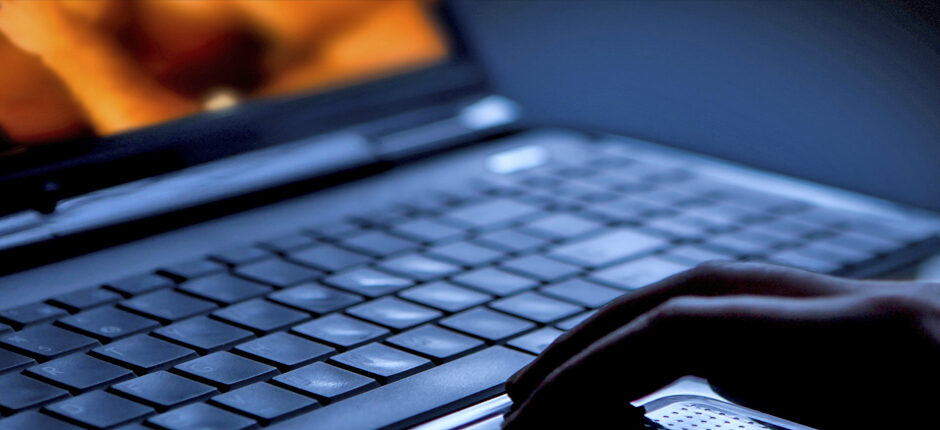 Μαθητές Λυκείου πουλάνε αρρωστημένα βίντεο σε παιδόφιλους – Πώς τους ανακάλυψαν – Έρευνες και σε περιοχές Λάρισας – Θεσσαλίας