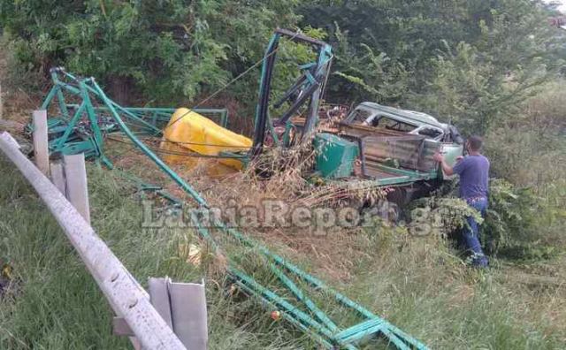 Φθιώτιδα: Είχε άγιο οδηγός ψεκαστικού που βγήκε εκτός δρόμου -Στο δρόμο προς τα Φάρσαλα