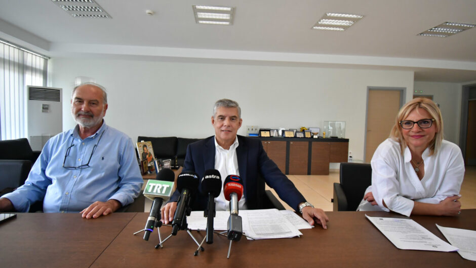 Πέντε νέοι κυκλικοί κόμβοι και βελτιώσεις στους οδικούς άξονες Λάρισας – Καρδίτσας και Λάρισας – Τρικάλων (φωτ. & βίντεο)