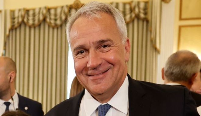 Ο Βορίδης, η ακροδεξιά και ο «μαγικός» αριθμός 180